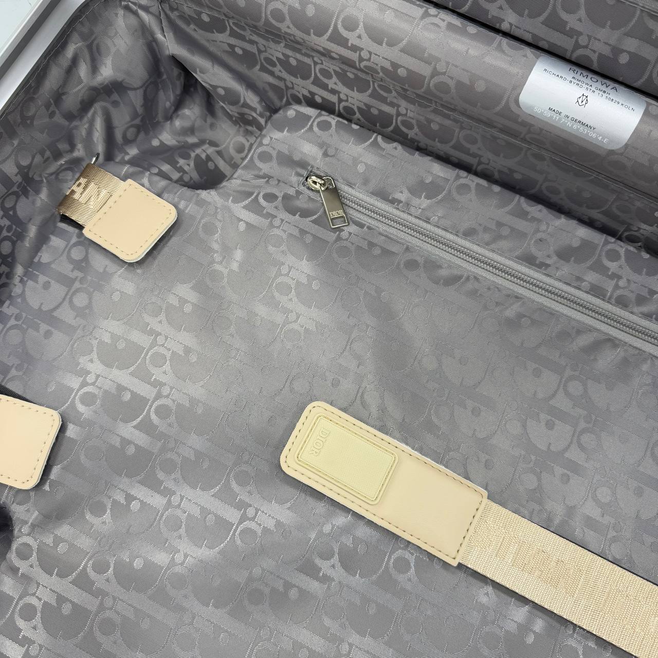 Christian Dior and Rimowa Carry-On Cabin Suitcase
38x50x21 cm