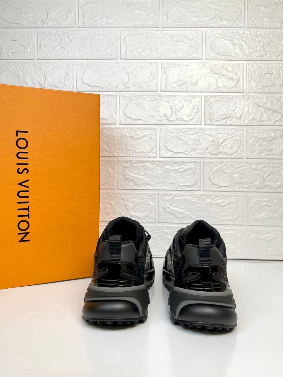 Louis Vuitton Runner Tatic Sneakers 

911034 ⭐️