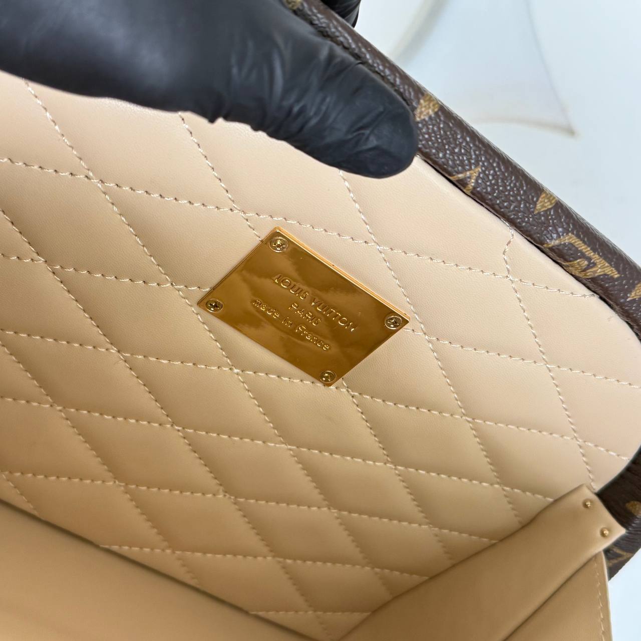 Louis Vuitton Alma Trunk

910958 ⭐️