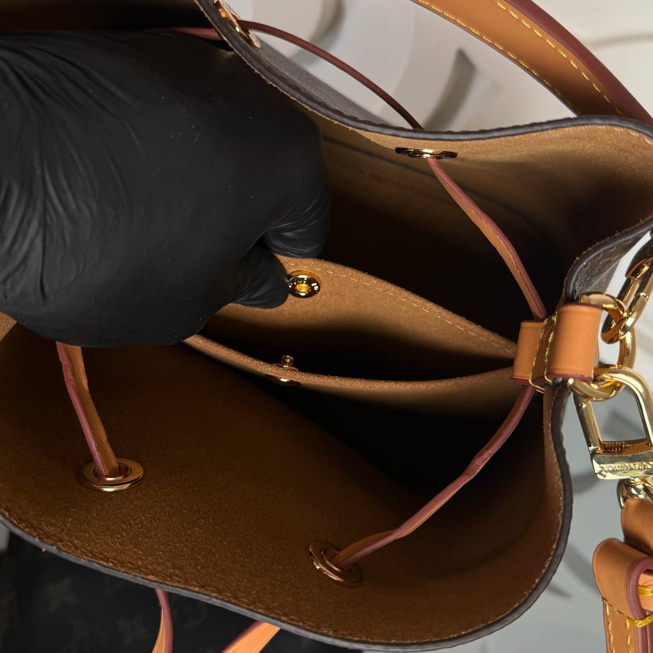 Louis Vuitton Neo Noe BB

676-2 ⭐️