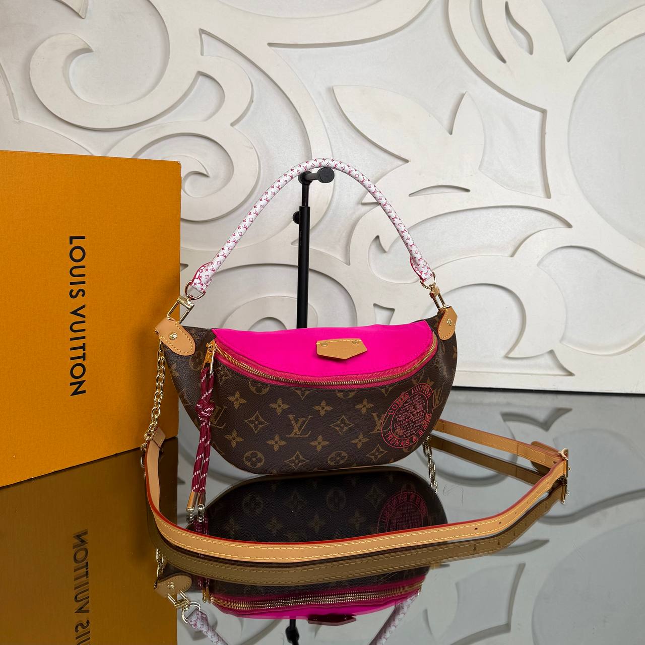 Louis Vuitton Bumbag

910688 ⭐️