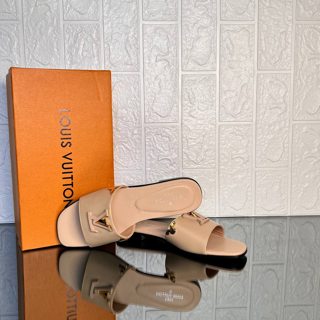 Louis Vuitton Mare Flat Mule

911256 ⭐️
