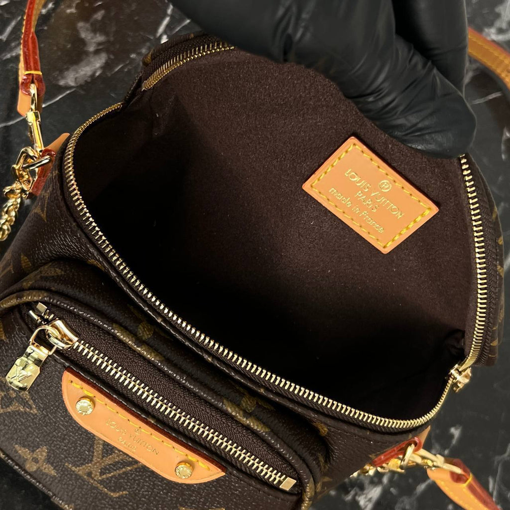 Louis Vuitton Mini Bumbag

6659 ⭐️