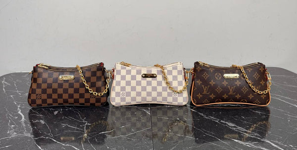 Louis Vuitton Liv Pochette

210076 ⭐️