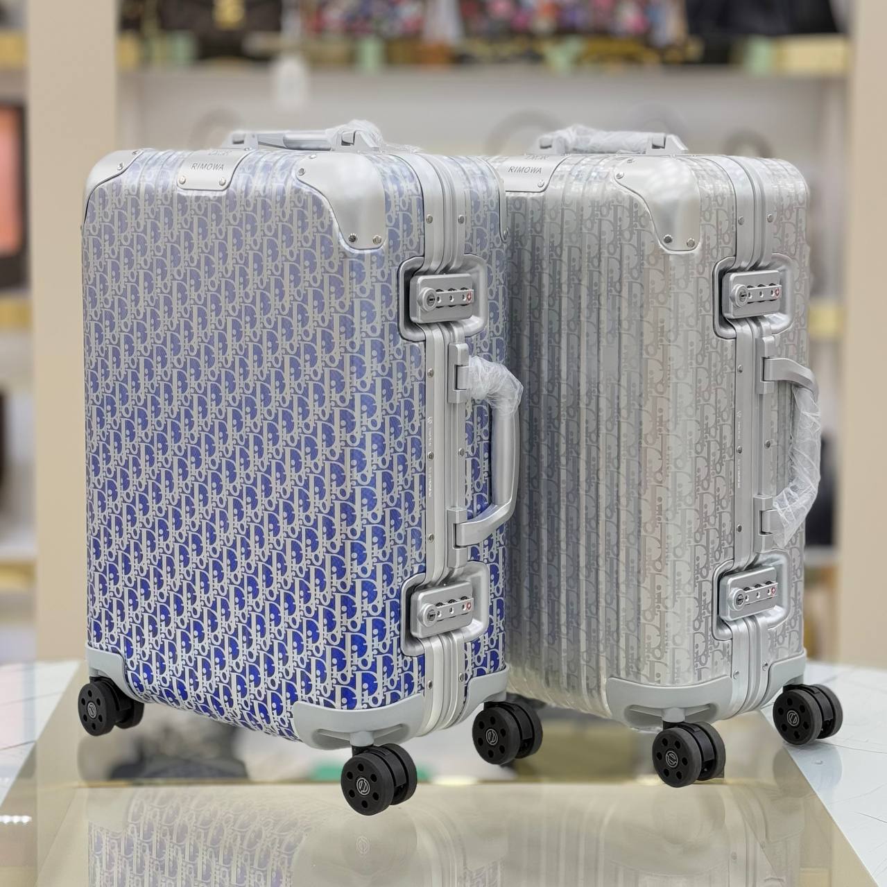Christian Dior and Rimowa Carry-On Cabin Suitcase
38x50x21 cm