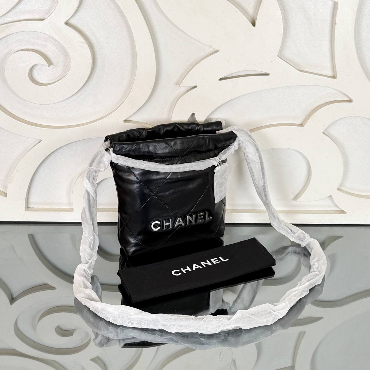 Chanel 22 Mini Shoulder Bag

22x20 cm 
910036 ⭐️