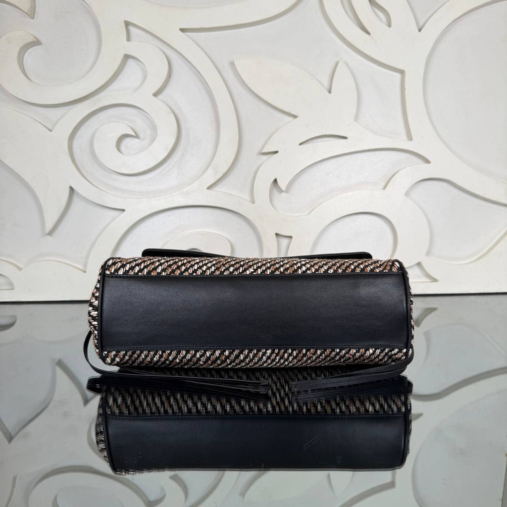 Chanel 26S East-West Shopping Bag

31x14 cm
910680 ⭐️