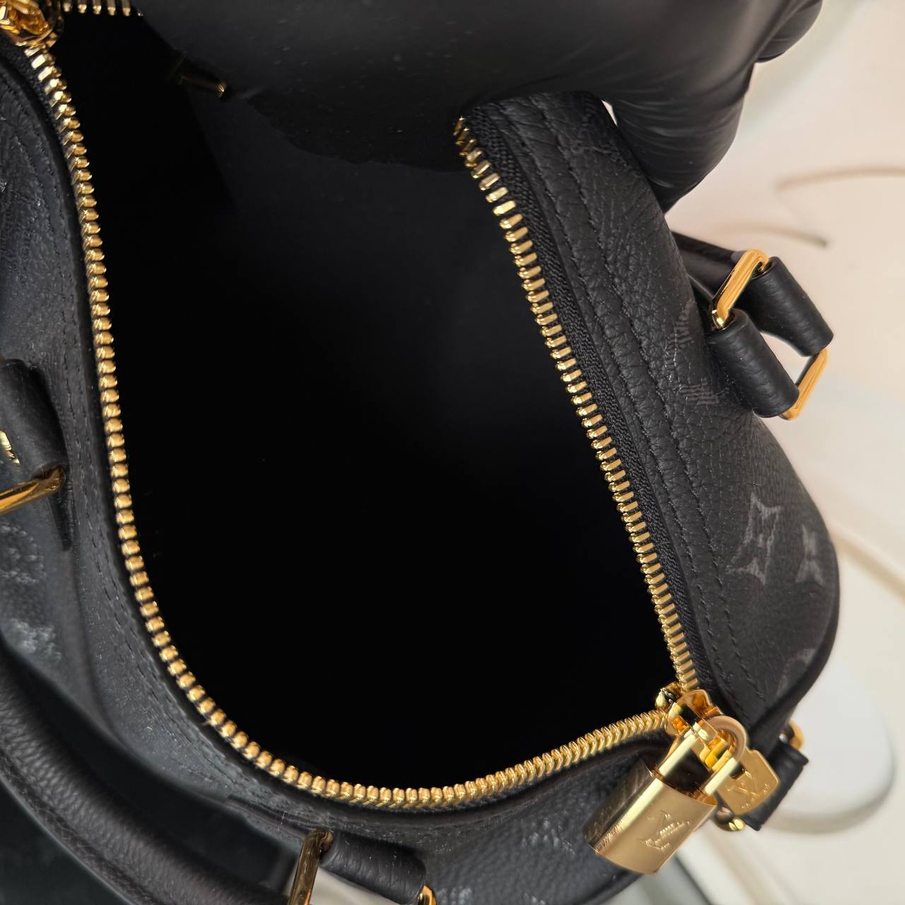 Louis Vuitton Speedy Bandouliere 25

910471 ⭐️