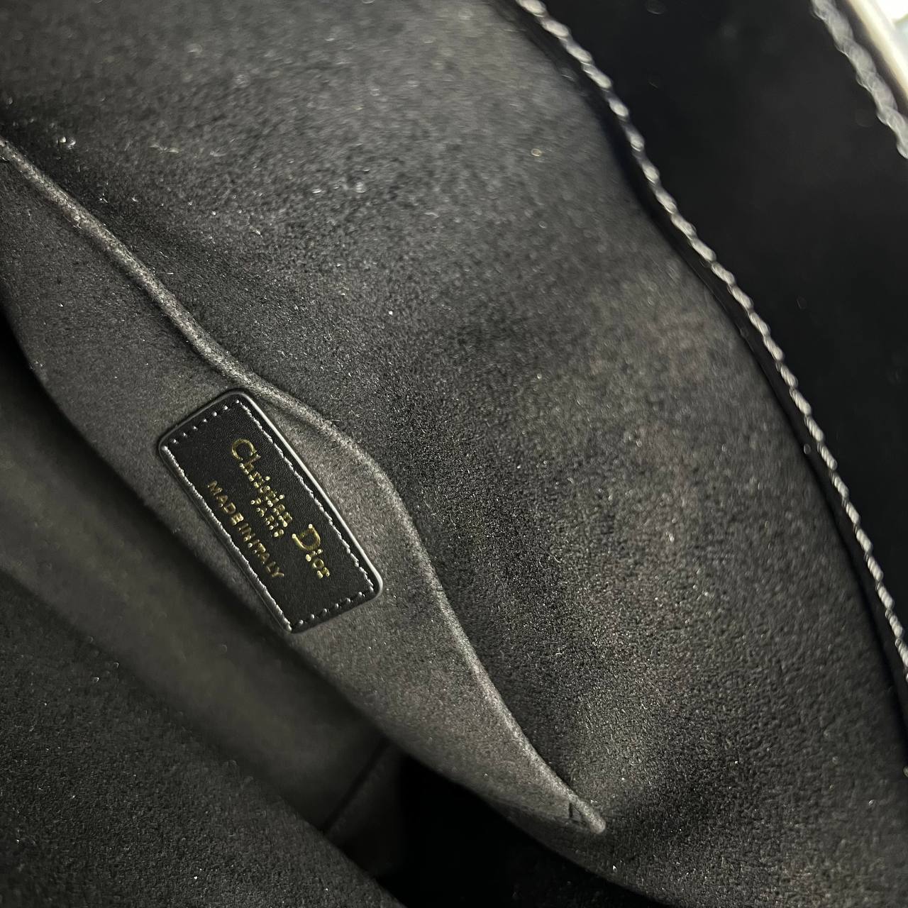 Christian Dior Square Tote Bag Medium

24x24 cm 
5855 ⭐️