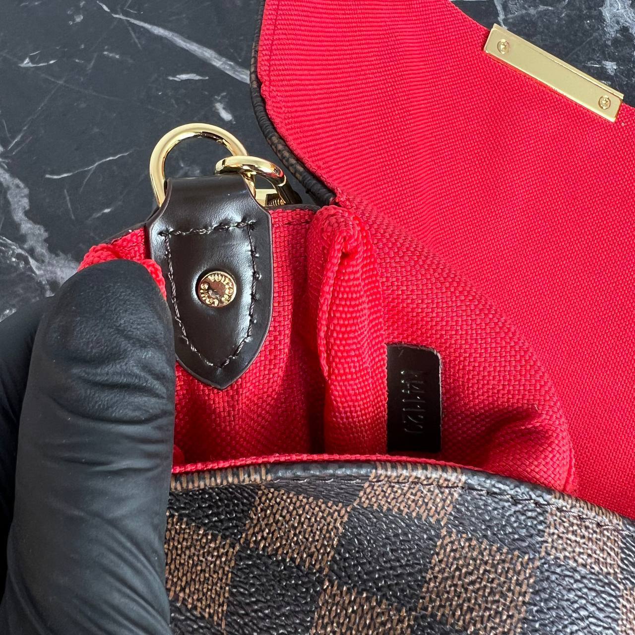 Louis Vuitton Favorite PM 

229 ⭐️