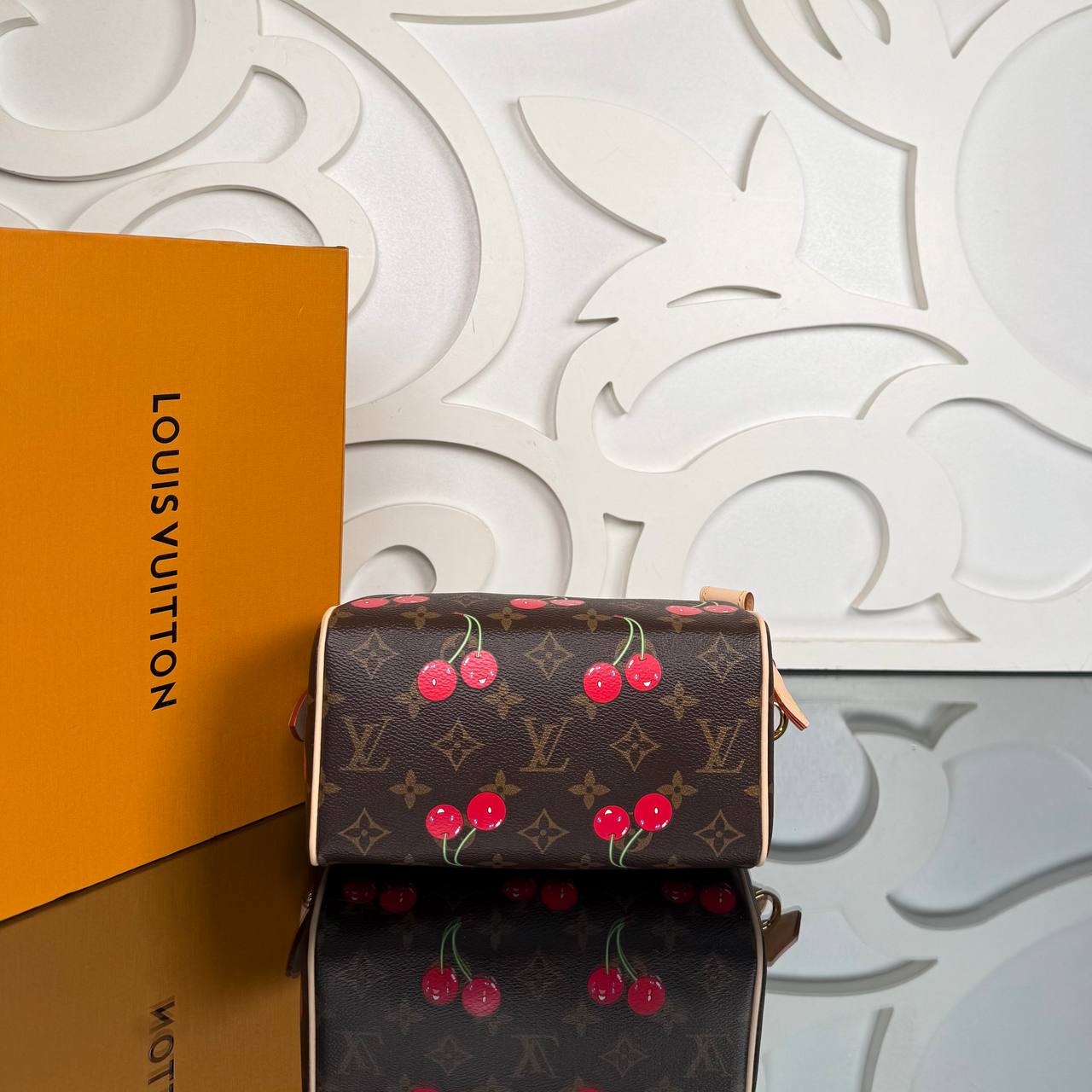 Louis Vuitton LV x TM Speedy 20 cm
Xmurakami

⭐️
