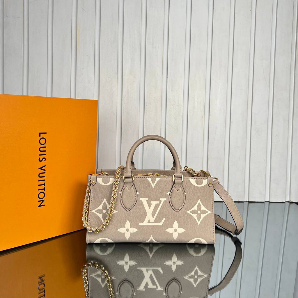 Louis Vuitton OnTheGo East West

5749-1 ⭐️