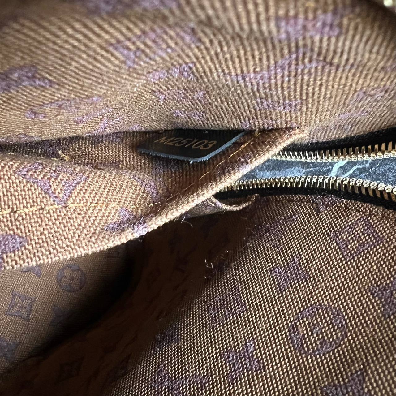 Louis Vuitton Alma Backpack 

5810-2 ⭐️