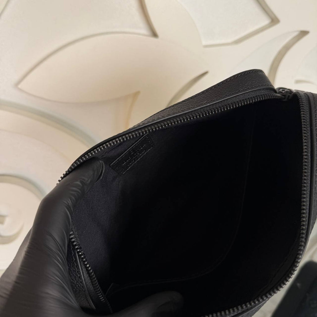 Louis Vuitton Trio Messenger Bag 

773 ⭐️