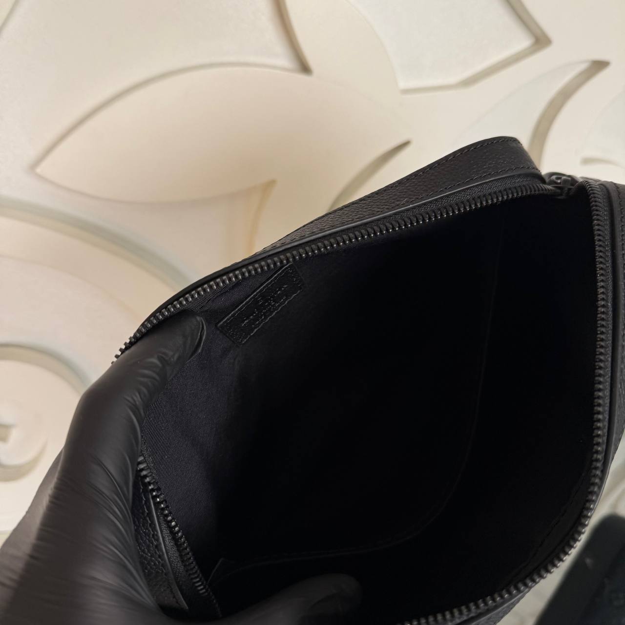 Louis Vuitton Trio Messenger Bag 

773 ⭐️