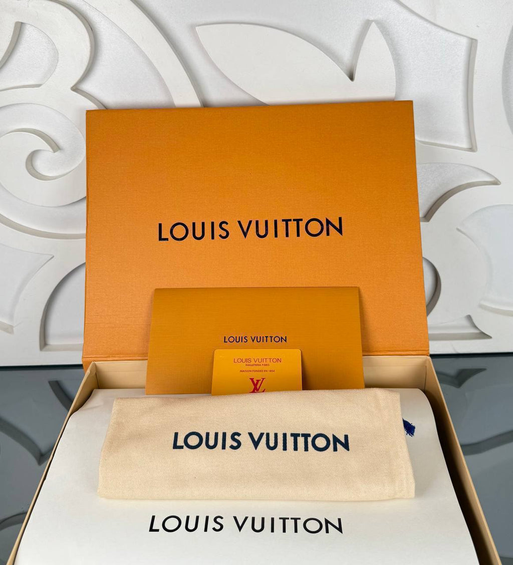 Louis Vuitton Skate Sneakers

3720-6 ⭐️