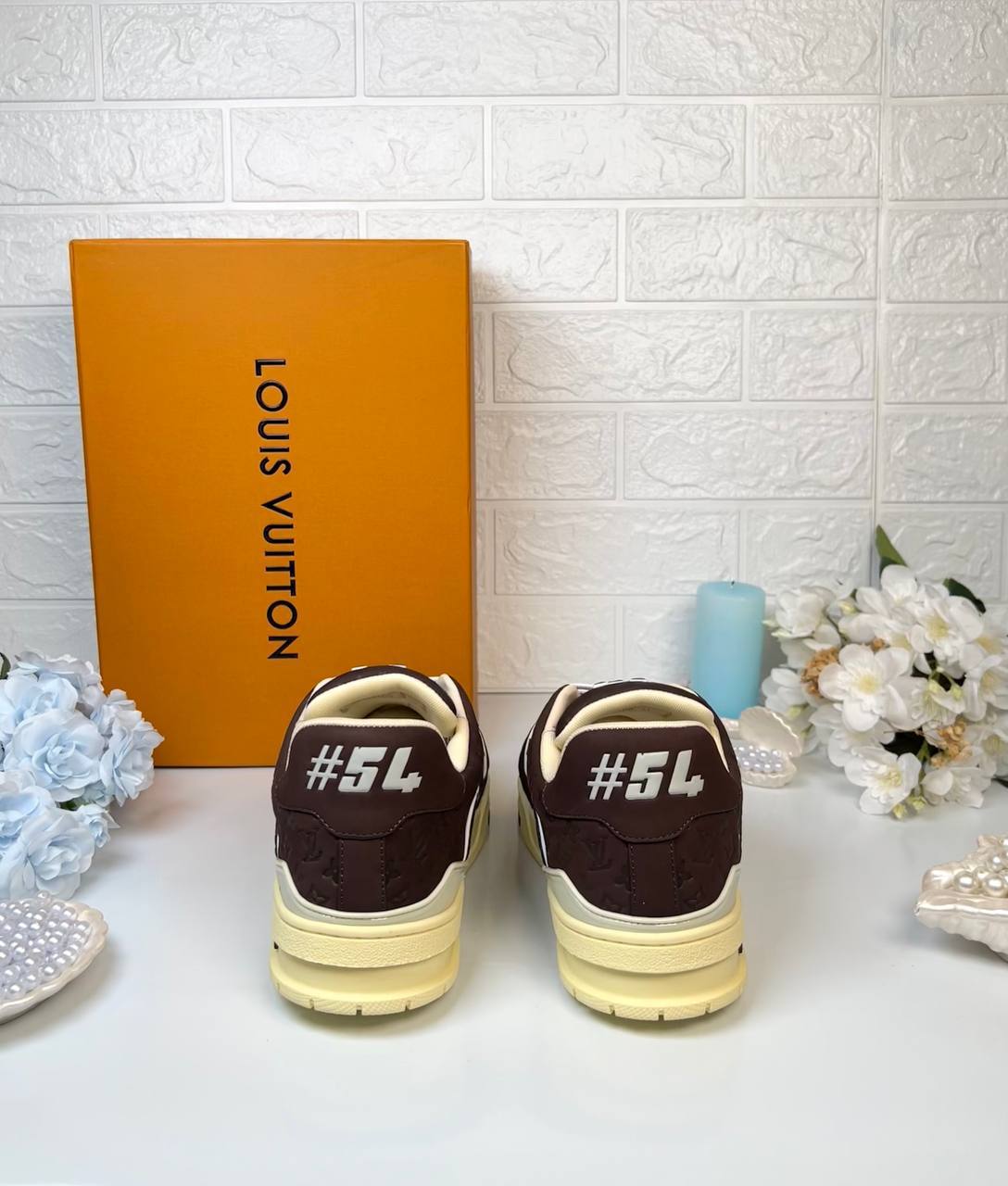 Louis Vuitton Sneakers

3793-5 ⭐️