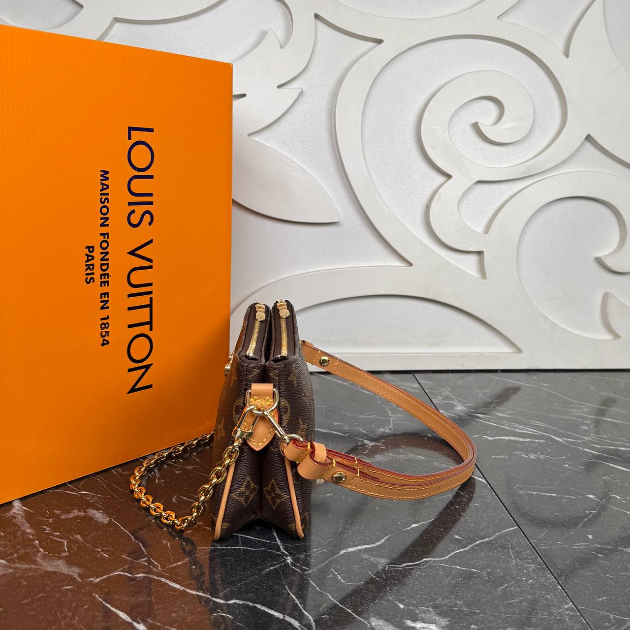 Louis Vuitton Liv Pochette

210076 ⭐️