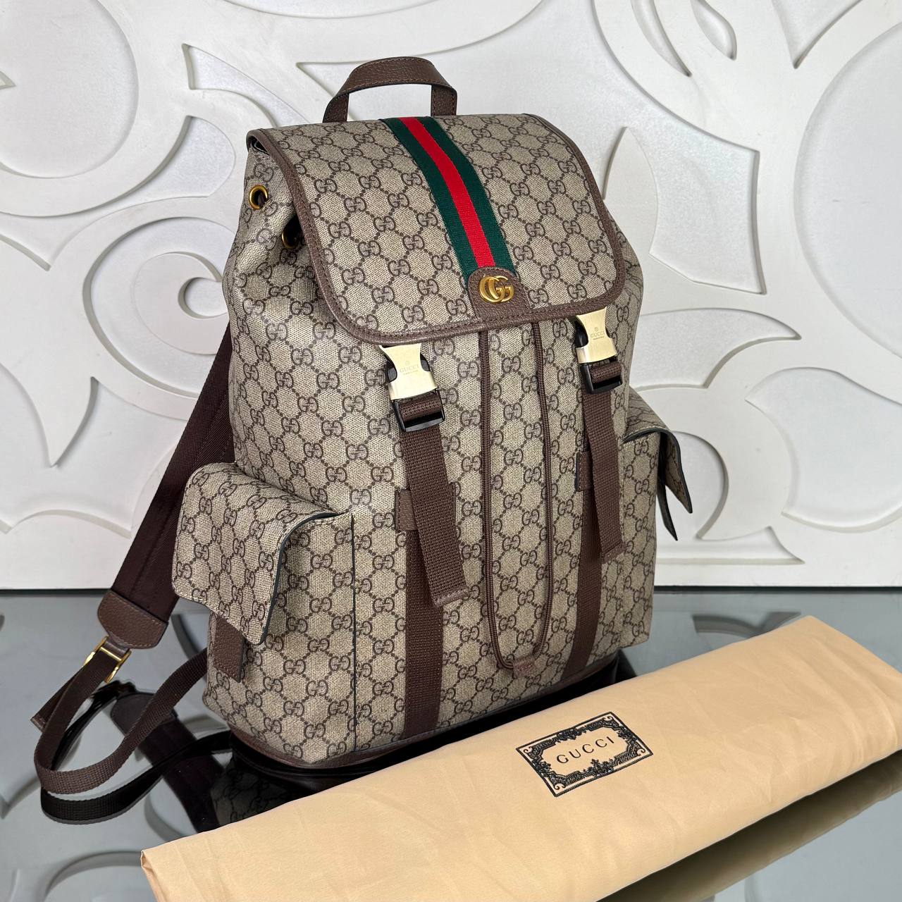 Gucci GG Supreme Backpack

32x40 cm
5997 ⭐️