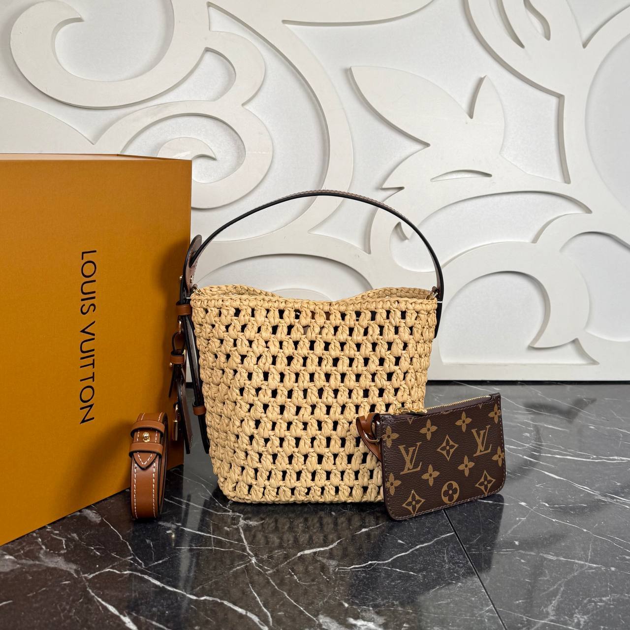 Louis Vuitton All In BB Raffia Bag

910121 ⭐️