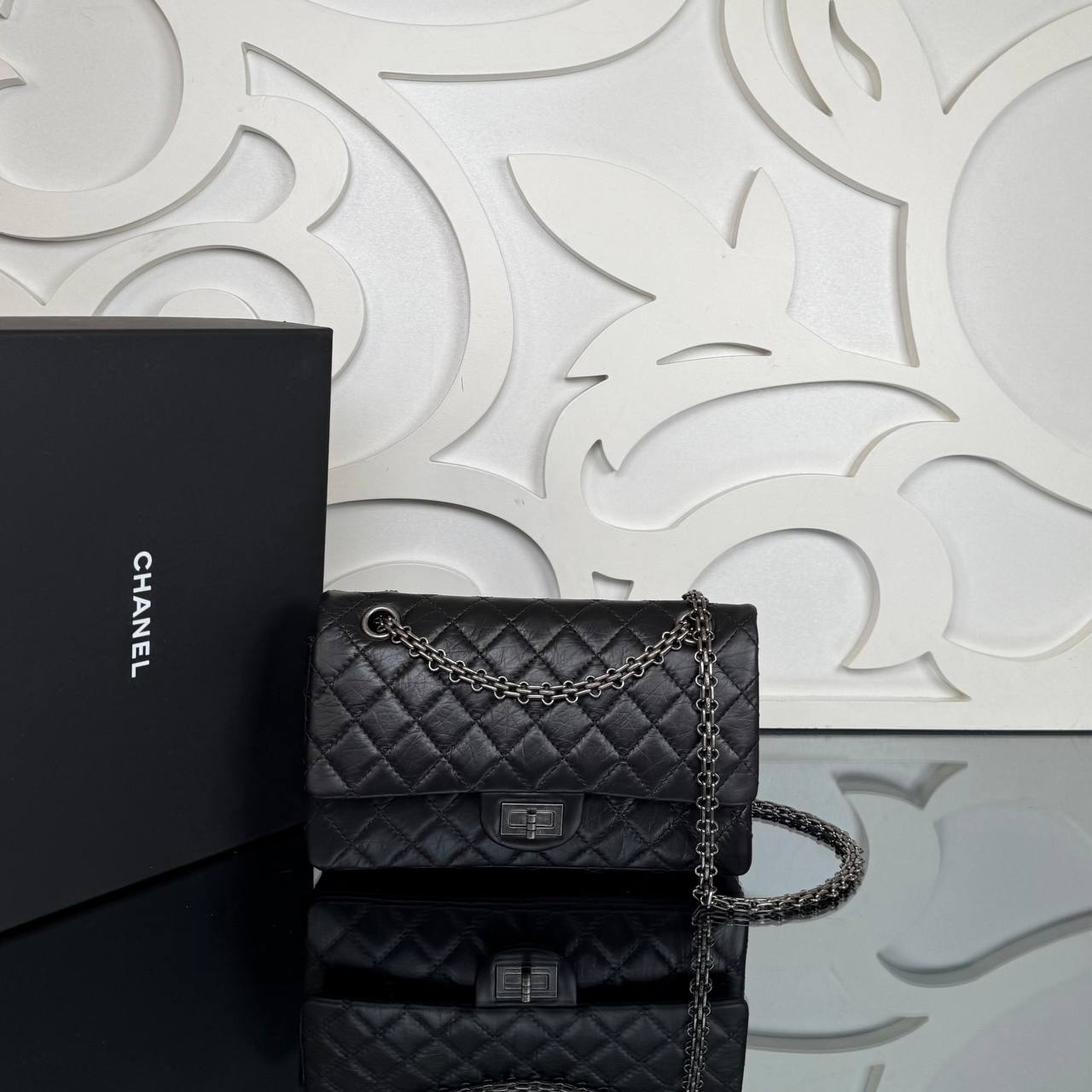 Chanel 2.55 Small Handbag

24x14 cm 
910255 ⭐️