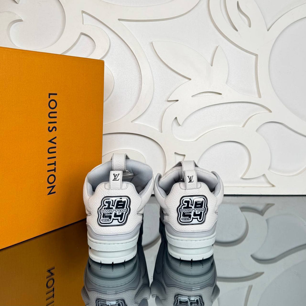 Louis Vuitton Skate Sneakers

3720-6 ⭐️