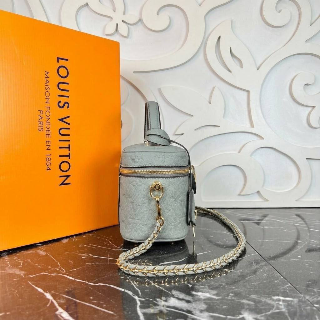 Louis Vuitton Vanity PM 

860-2 ⭐️