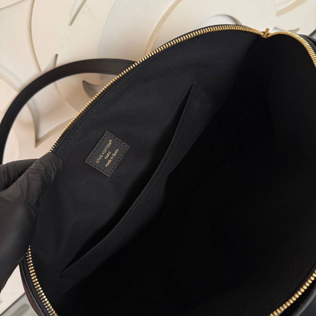 Louis Vuitton Duffle Tote Bag

910427 ⭐️