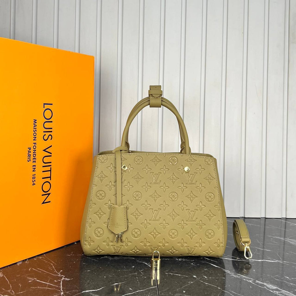 Louis Vuitton Montaigne Bag Medium 

5100