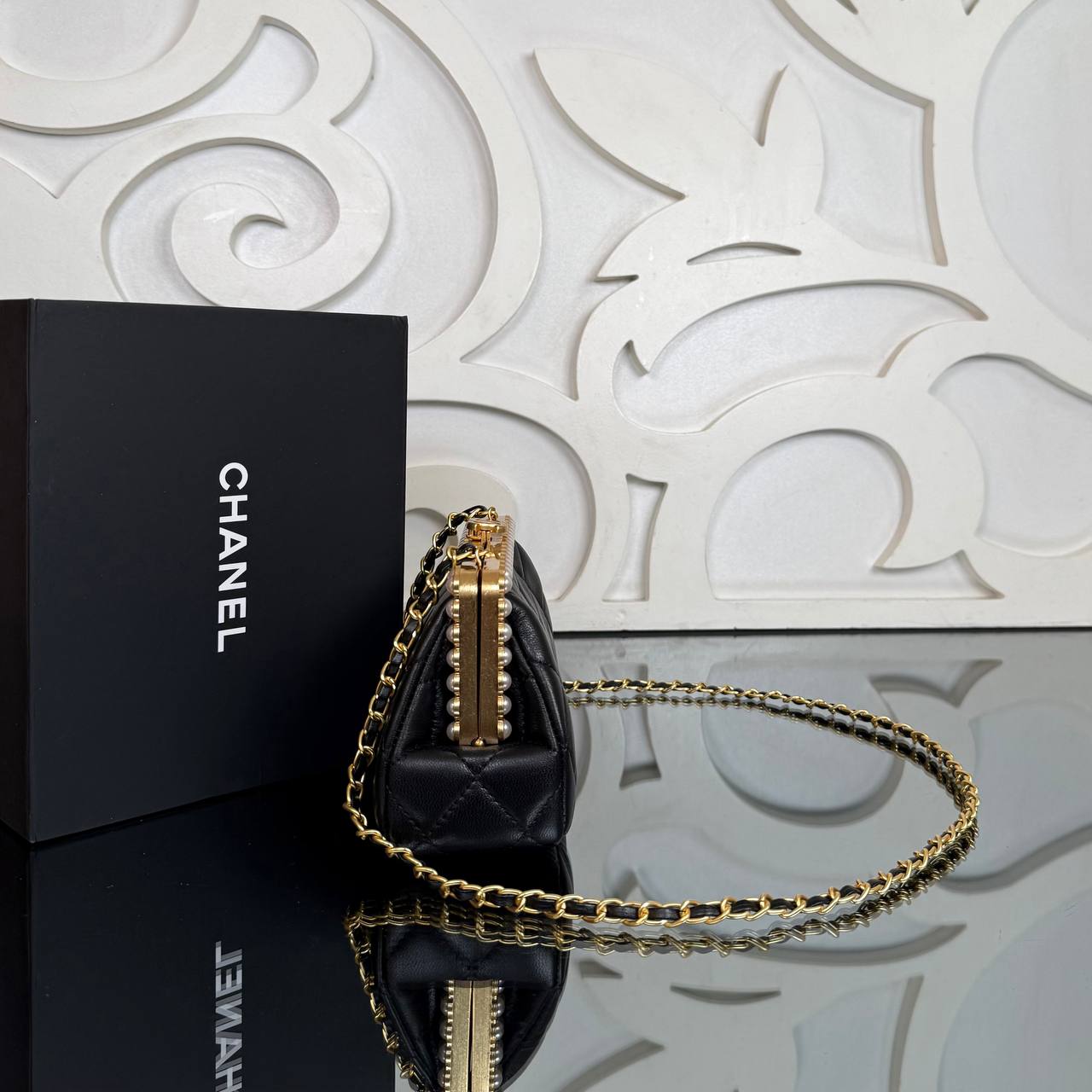 Chanel Mini Clutch

20x11.5 cm
910759 ⭐️