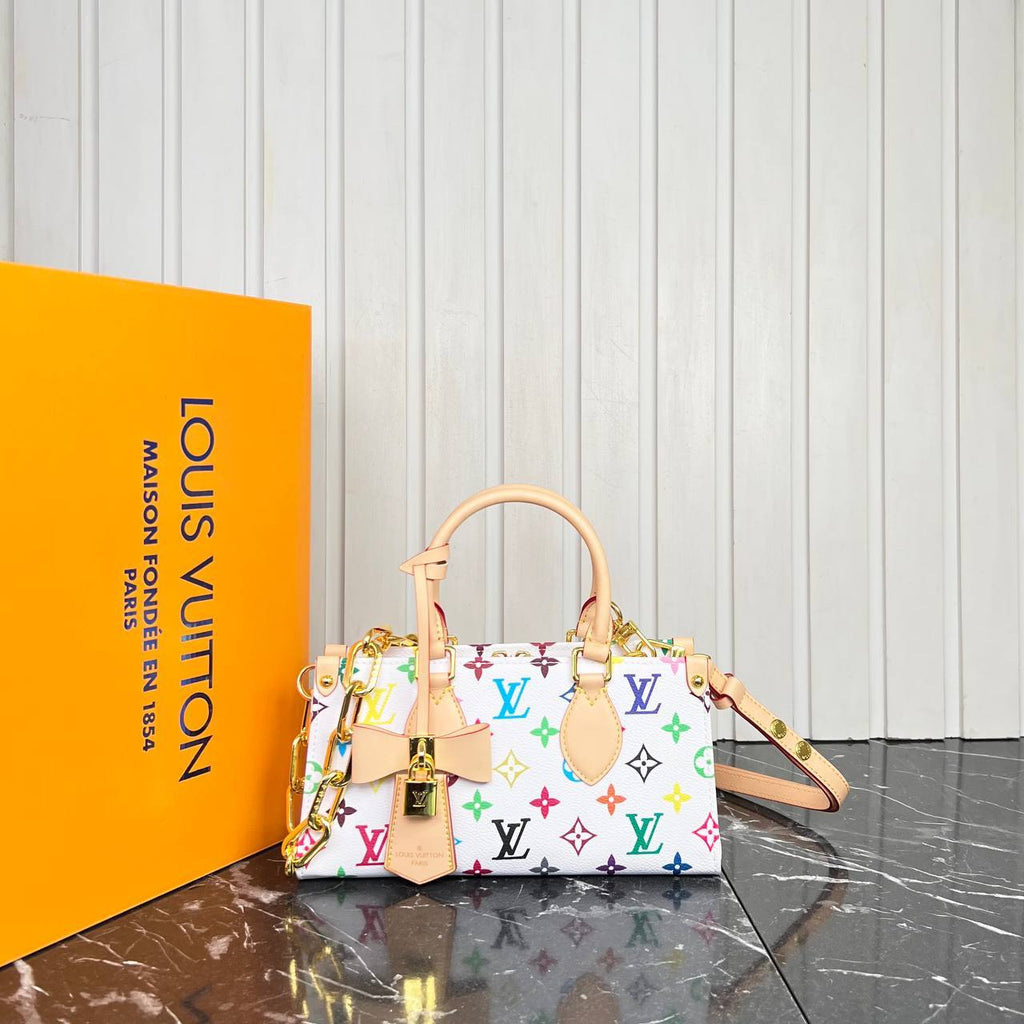Louis Vuitton LV x TM OnTheGo East West 

6885 ⭐️