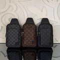 Louis Vuitton Avenue Sling Bag Small

⭐️