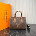 Louis Vuitton OnTheGo PM

5300 ⭐️