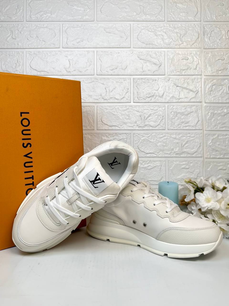 Louis Vuitton Classic Sneaker

911047 ⭐️