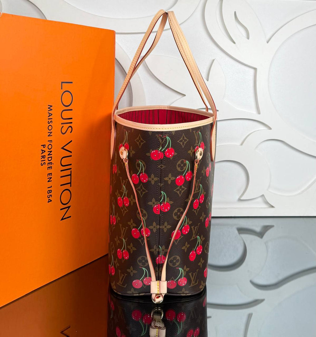 Louis Vuitton LV x TM Neverfull MM x murakami 

⭐️