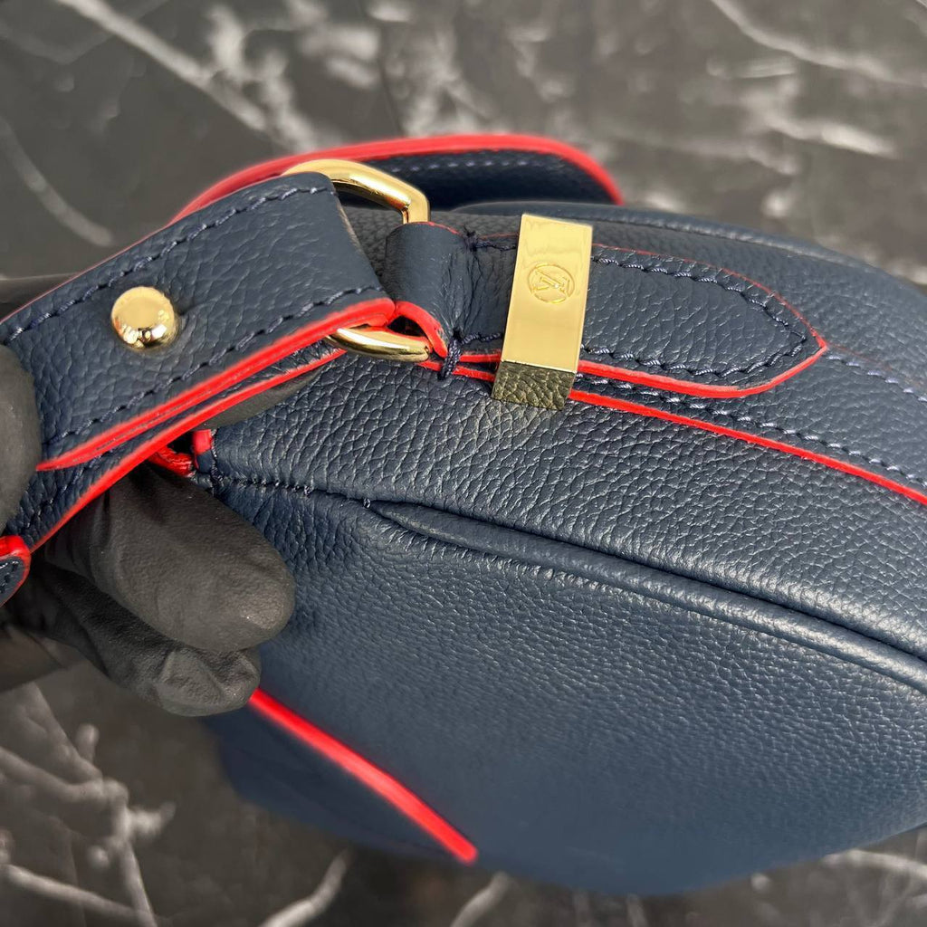 Louis Vuitton Pont 9 Soft MM Bag

758-1 ⭐️