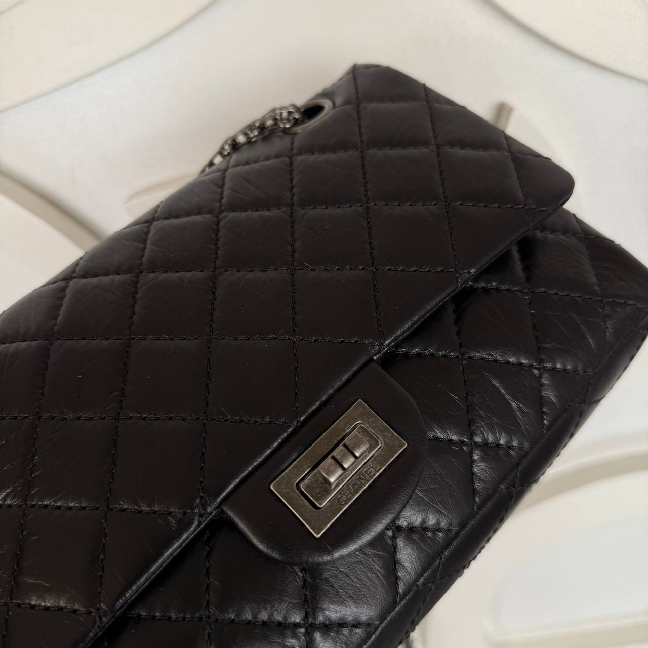Chanel 2.55 Small Handbag

24x14 cm 
910255 ⭐️