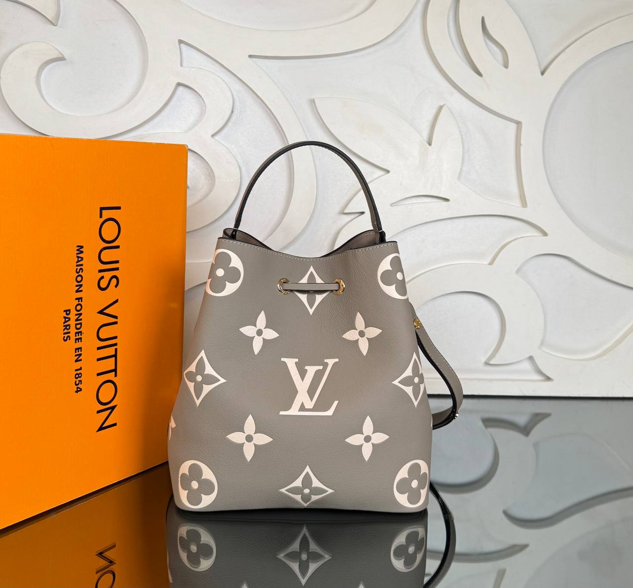 Louis Vuitton NeoNoe Bag

5759-1 ⭐️