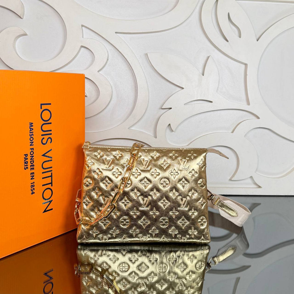 Louis Vuitton Coussin PM 

853-2 ⭐️