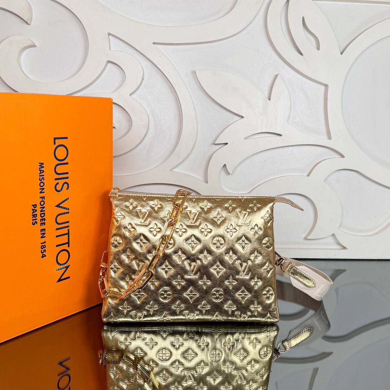 Louis Vuitton Coussin PM 

853-2 ⭐️