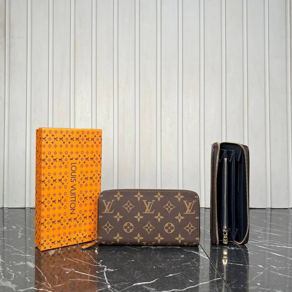 Louis Vuitton Zippy Wallet 

20x10 cm 
28.B ⭐️