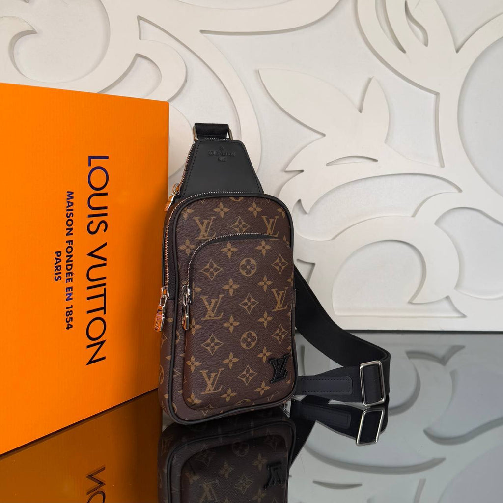 Louis Vuitton Avenue Sling Bag Small

⭐️