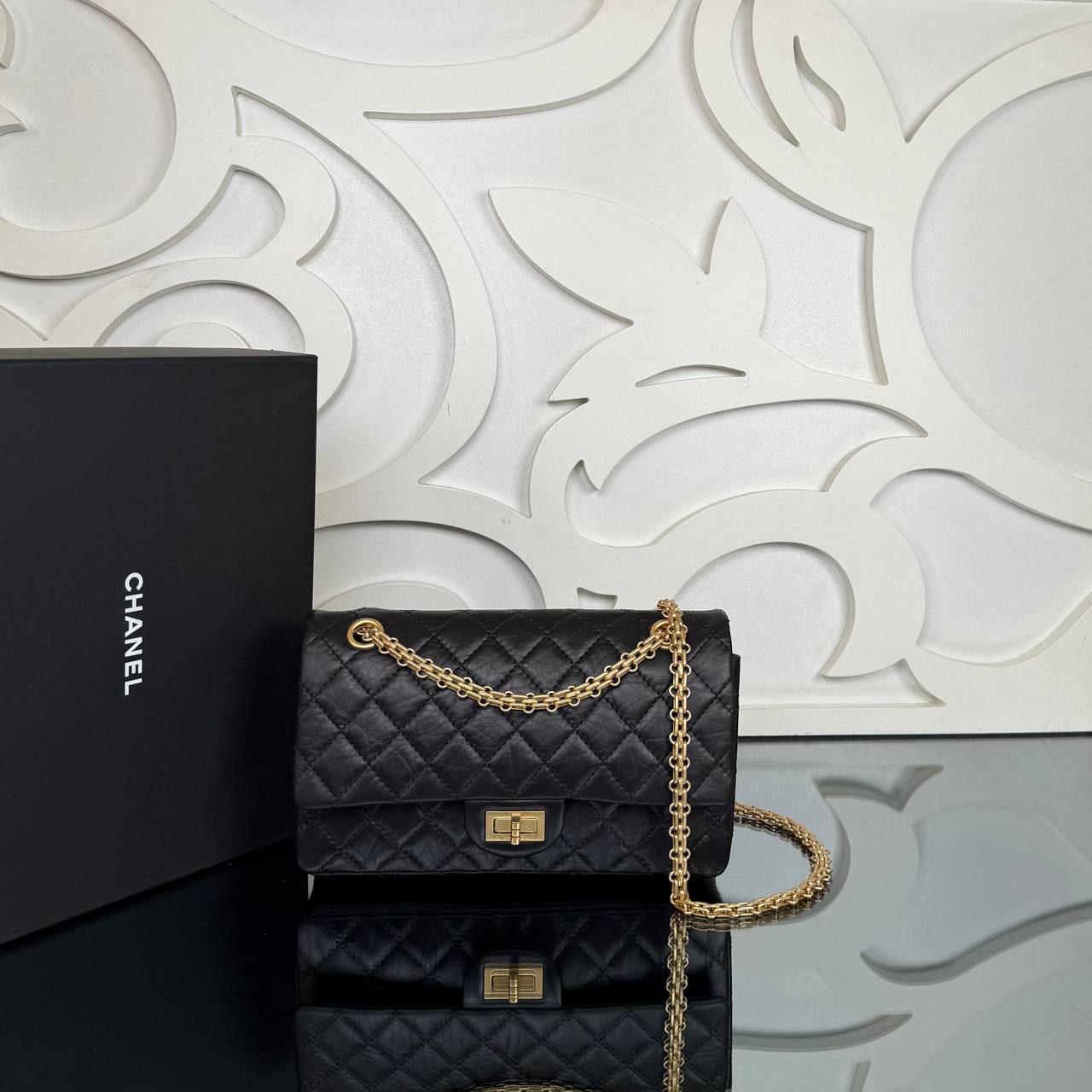 Chanel 2.55 Small Handbag

24x14 cm 
910255 ⭐️