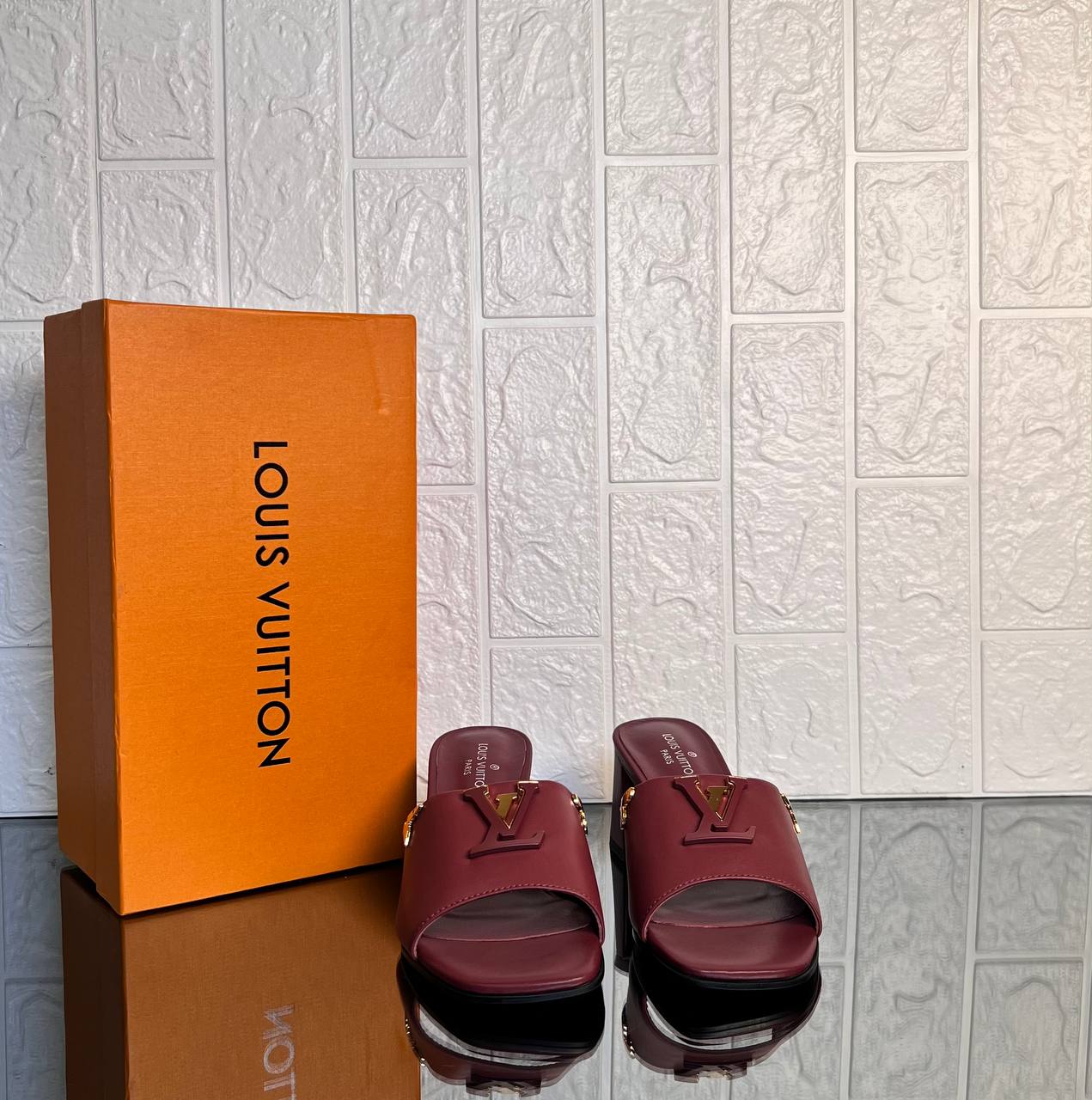 Louis Vuitton Mare Mule 8cm

911237 ⭐️