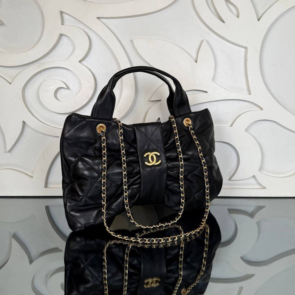 Chanel Bow Bag 

36x26 cm
910399 ⭐️