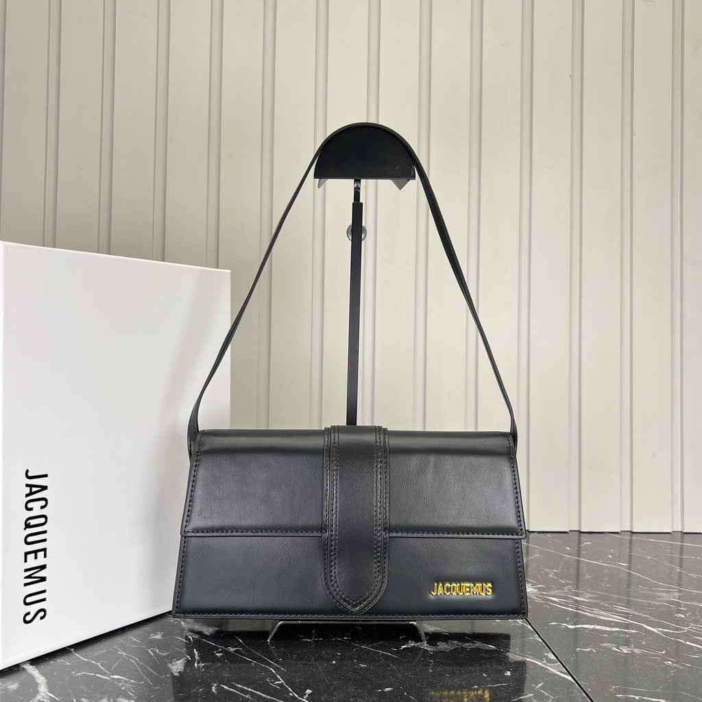 Jacquemus Lee Petit Bambino 

28x15 cm
5736-1 ⭐️