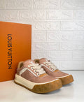 Louis Vuitton Tilted Sneaker

911226 ⭐️