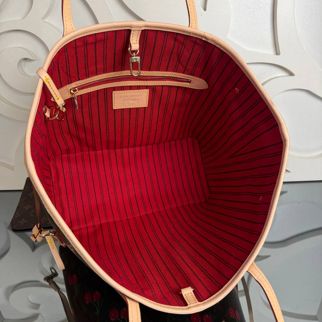 Louis Vuitton LV x TM Neverfull MM x murakami 

⭐️