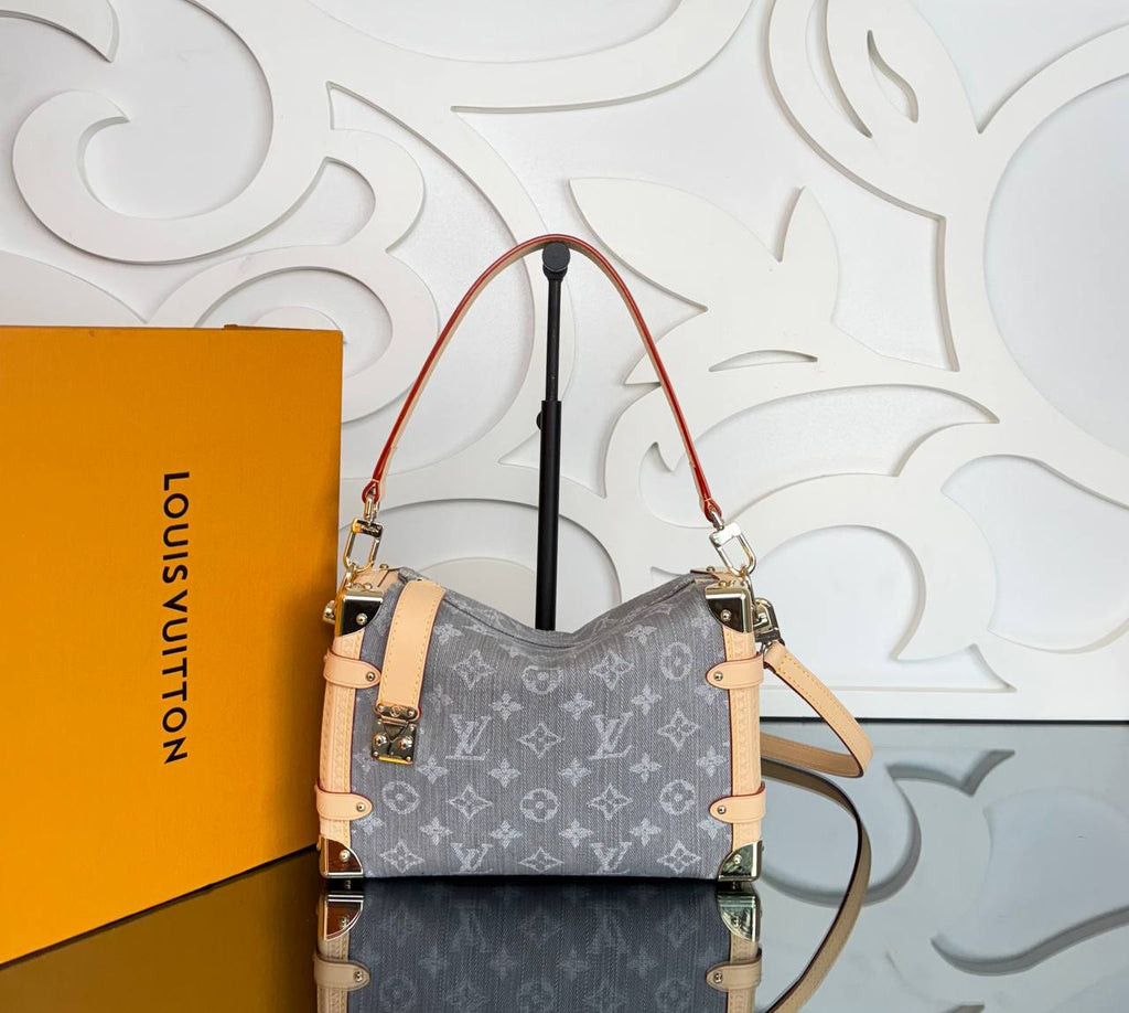 Louis Vuitton Side Trunk MM Denim

910157 ⭐️