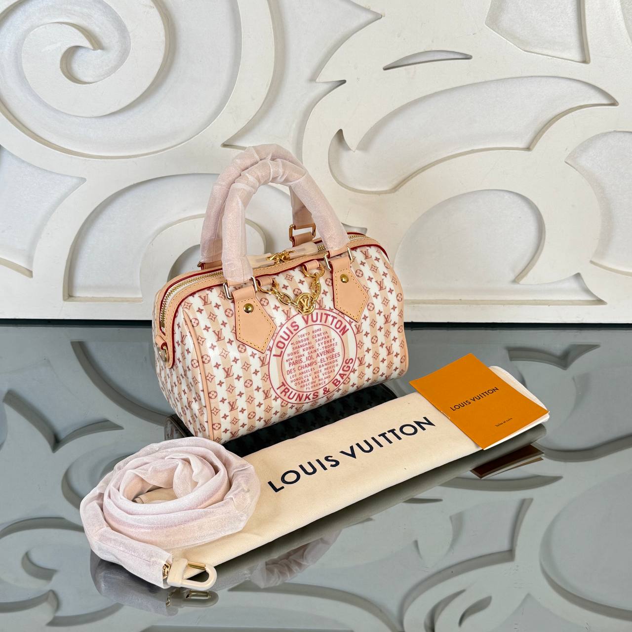 Louis Vuitton Speedy 20 cm

910996 ⭐️